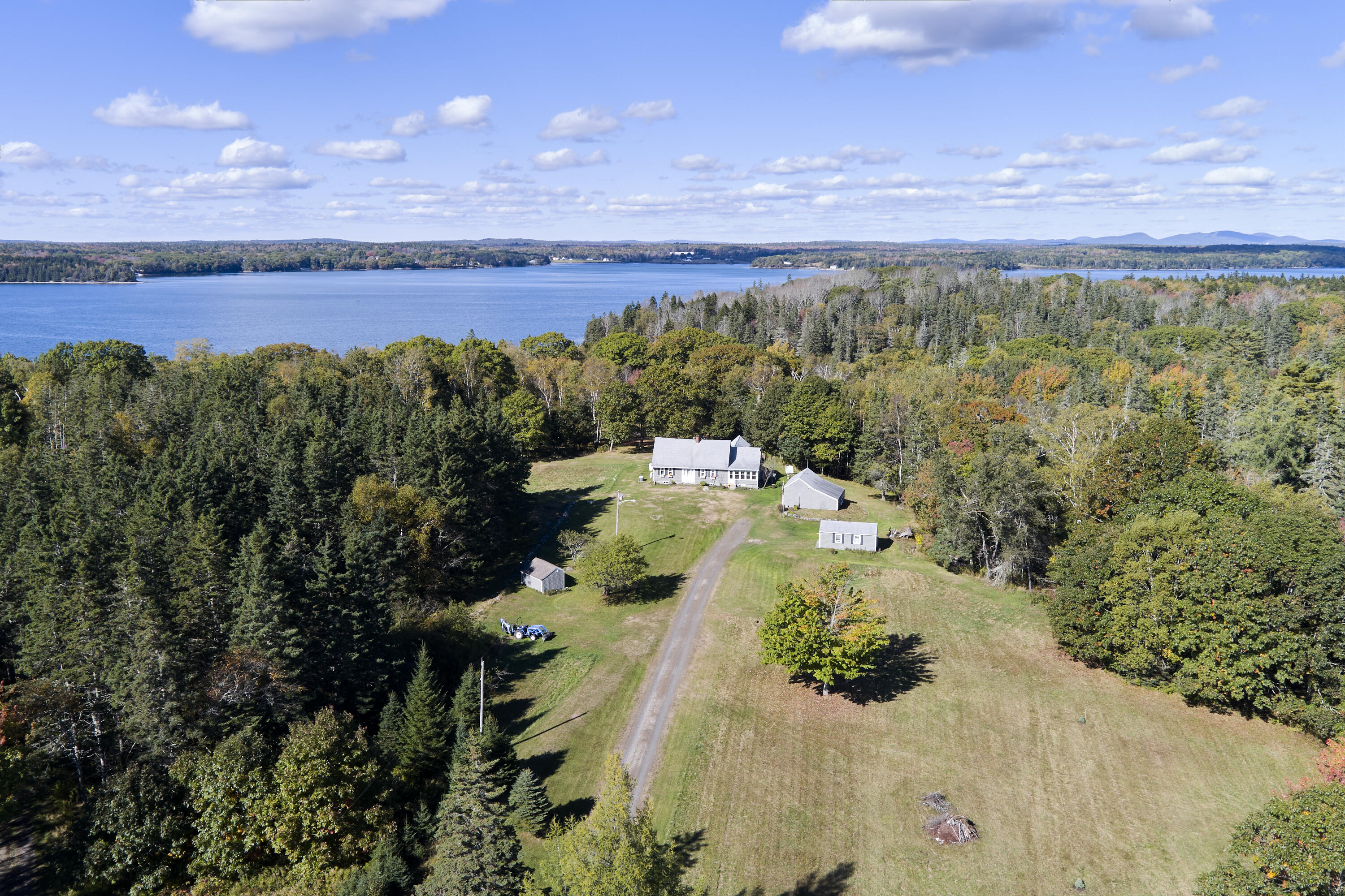 422 Wallston Road Saint George ME 04860