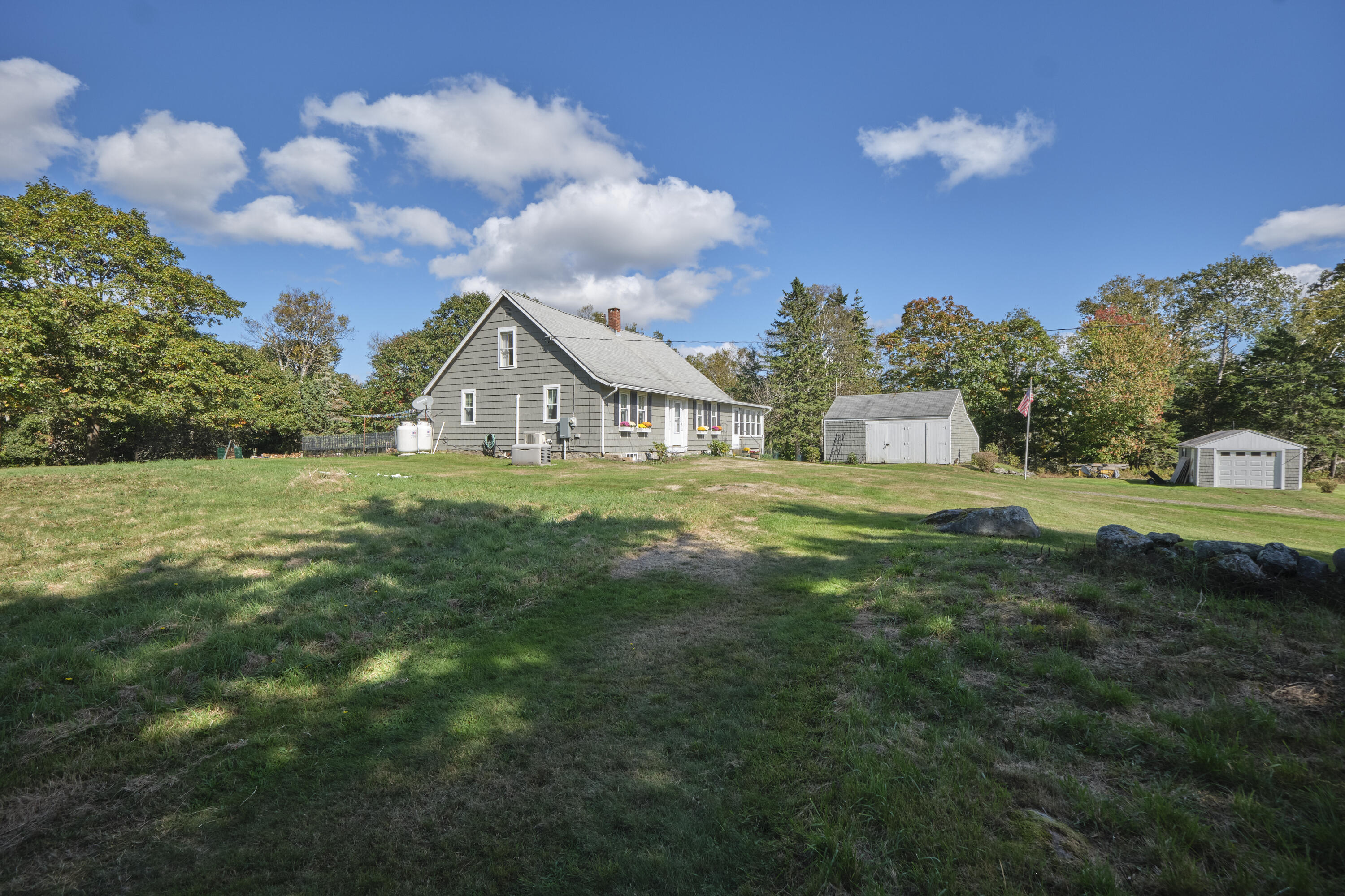 422 Wallston Road Saint George ME 04860