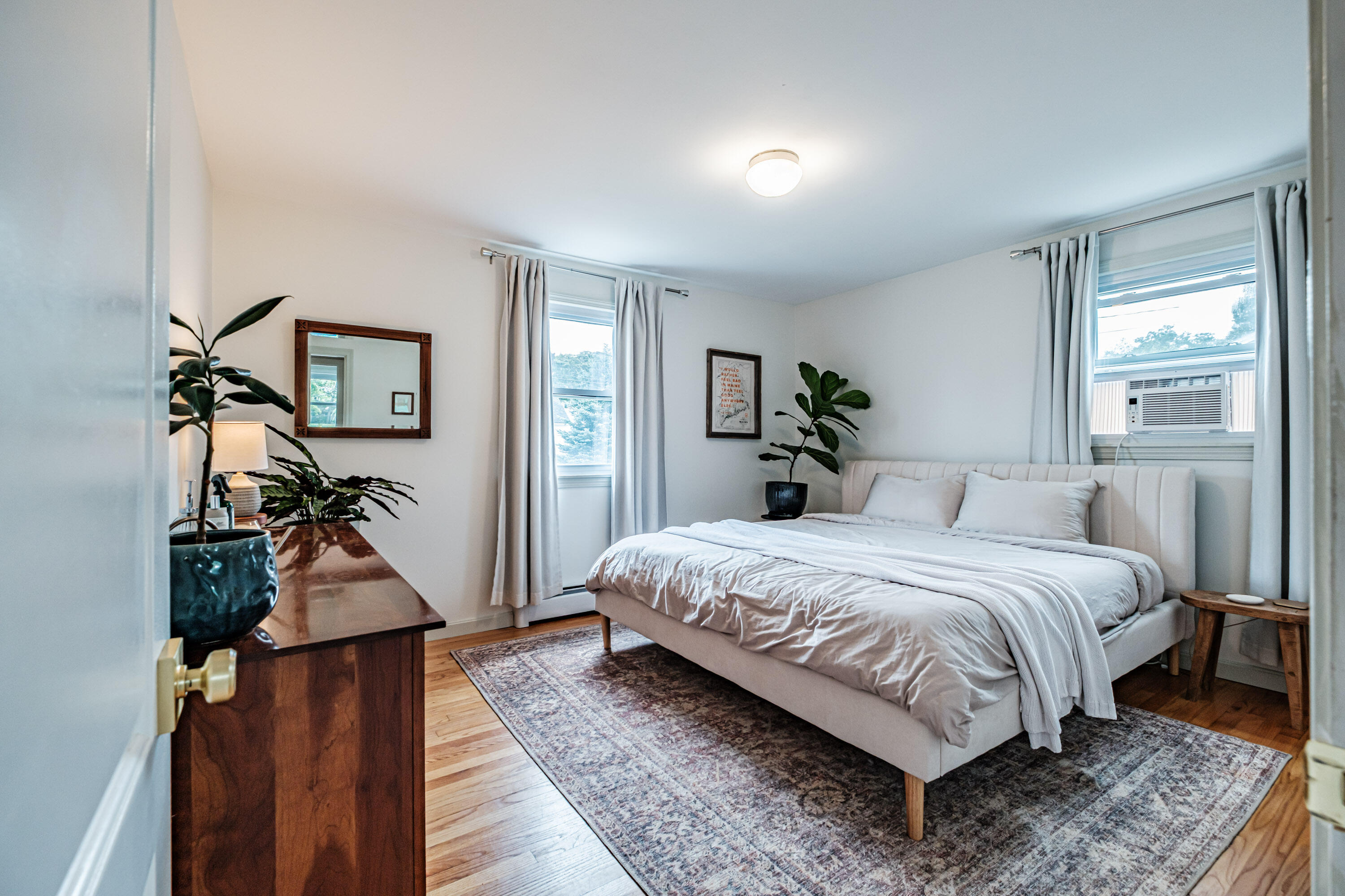 129 Cleveland Circle South Portland ME 04106