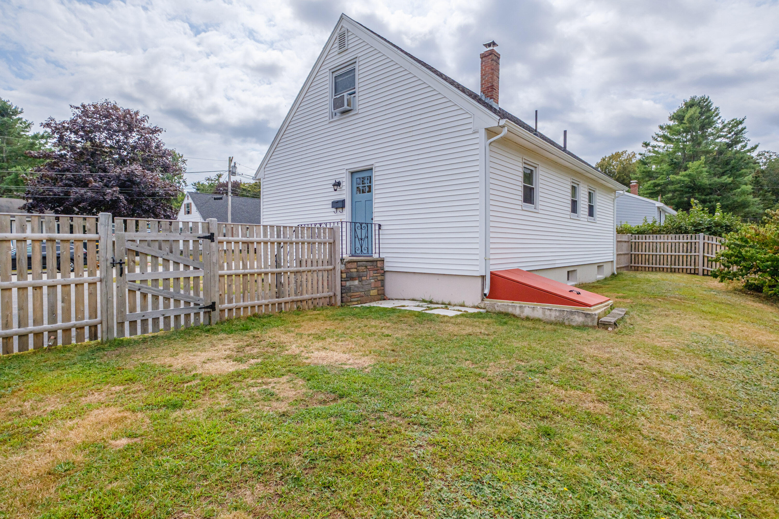 129 Cleveland Circle South Portland ME 04106