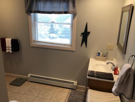 76 Monroe Street Auburn ME 04210