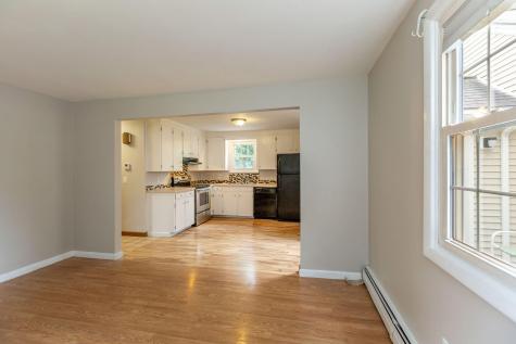 15 Reginald Street Auburn ME 04210