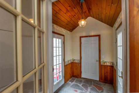 15 Reginald Street Auburn ME 04210