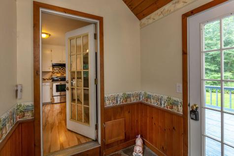 15 Reginald Street Auburn ME 04210