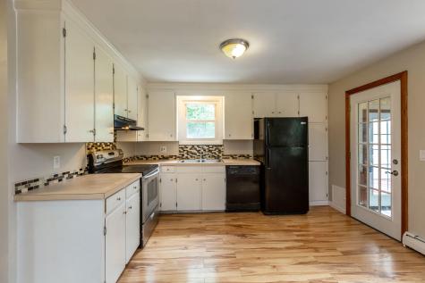 15 Reginald Street Auburn ME 04210
