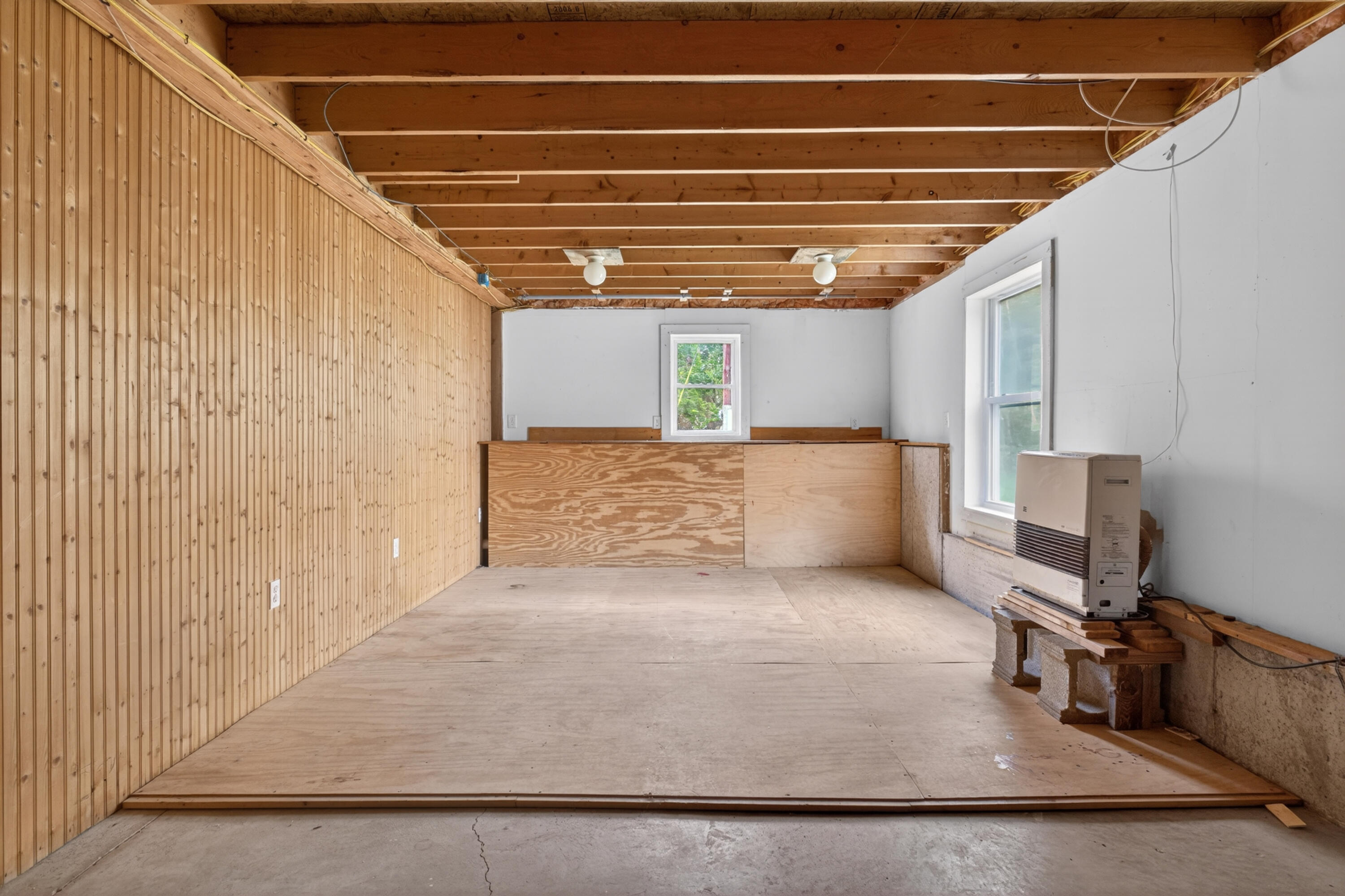 13 Carey Lane Gardiner ME 04345