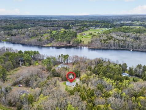 13 Carey Lane Gardiner ME 04345