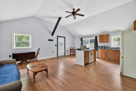 13 Carey Lane Gardiner ME 04345