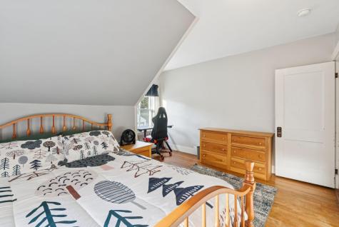 15 Linden Street Auburn ME 04210