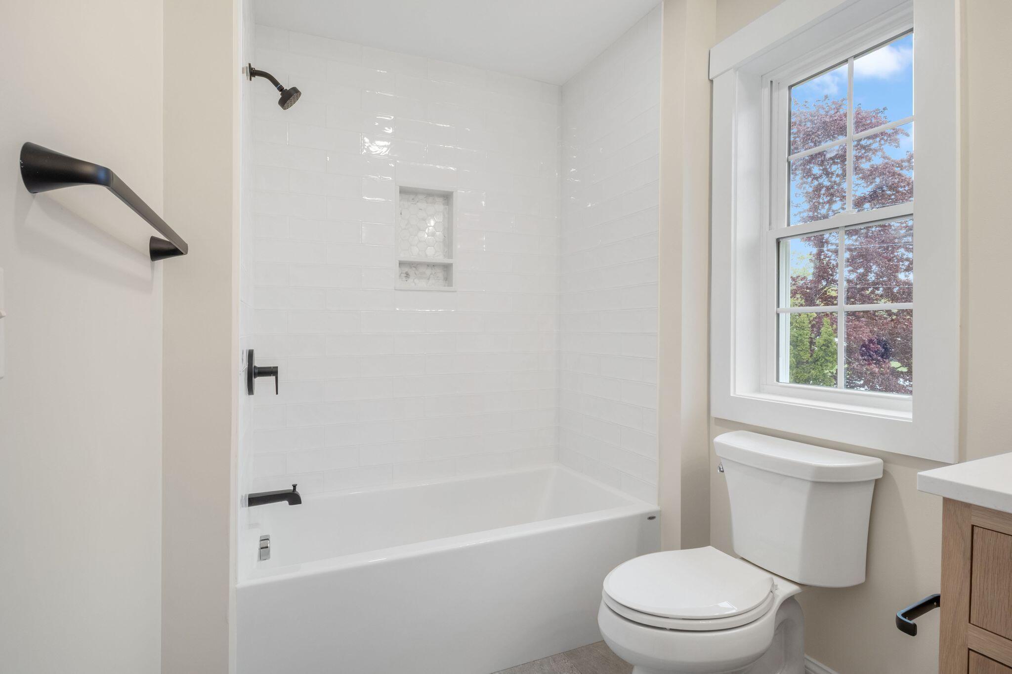 1092 State Road Eliot ME 03903