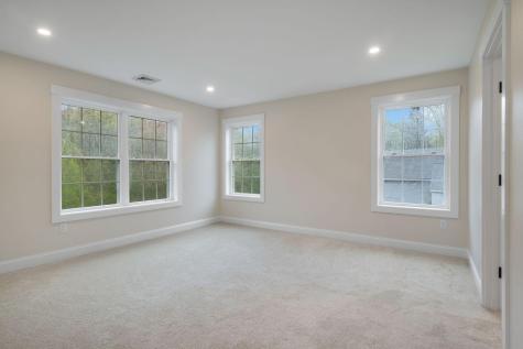 1092 State Road Eliot ME 03903