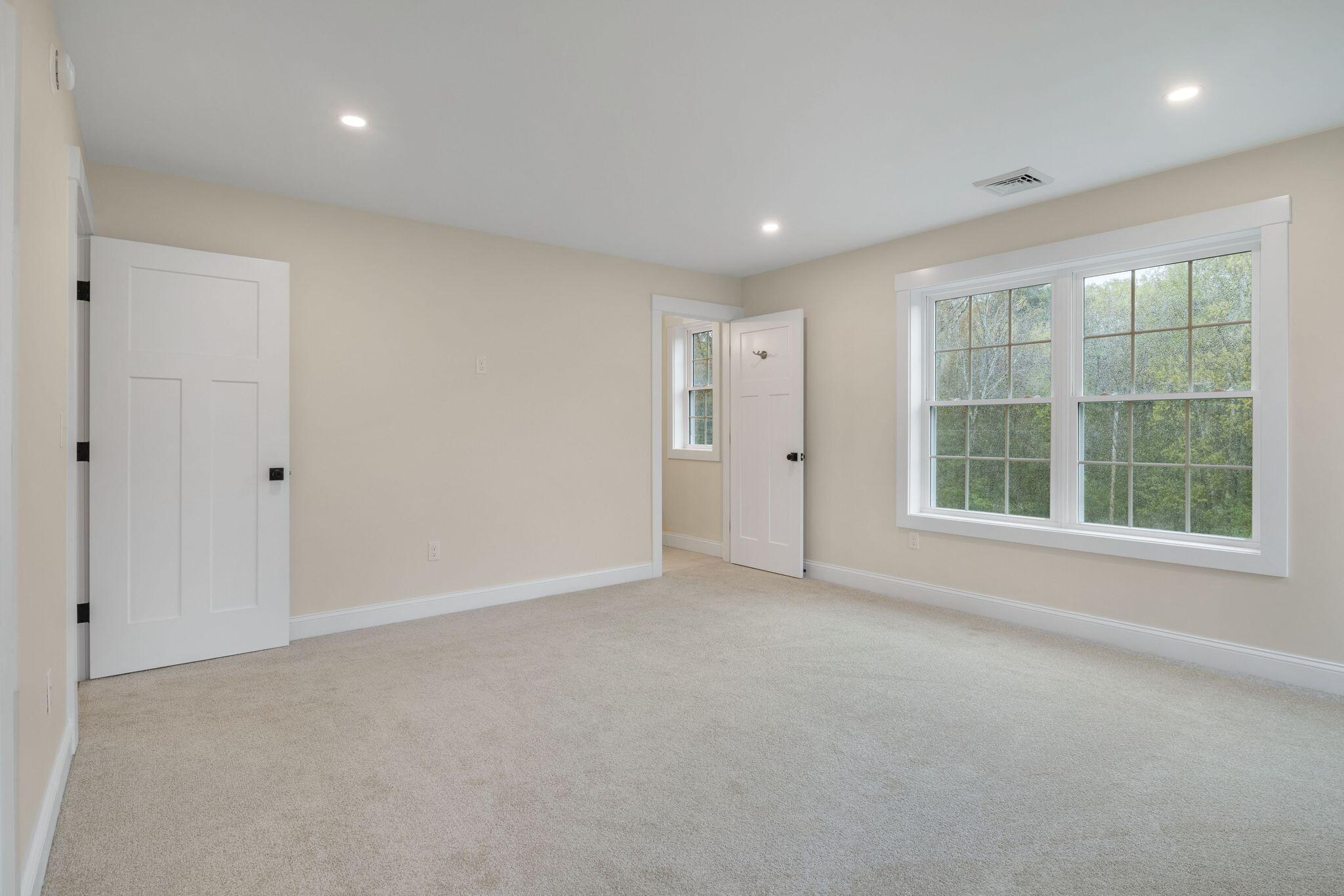 1092 State Road Eliot ME 03903