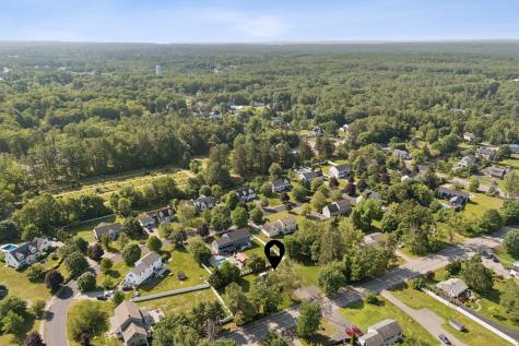 34 Thompson Road Kennebunk ME 04043