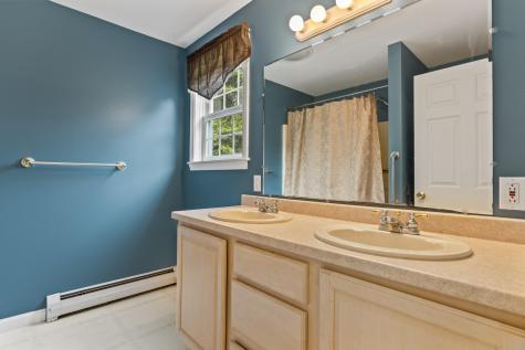 3 Brian Drive Brunswick ME 04011