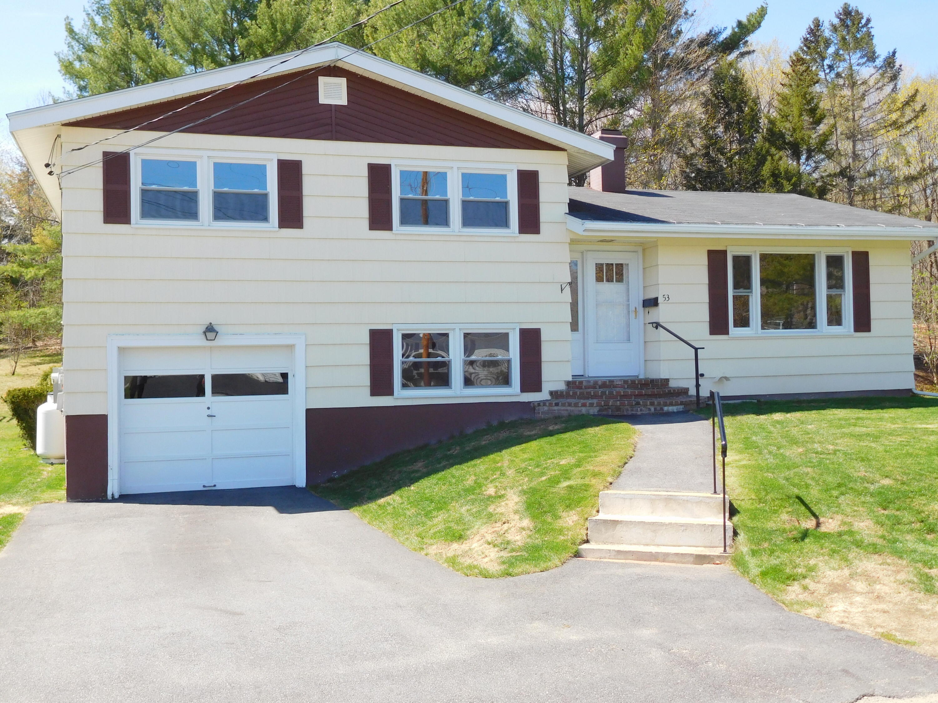 53 Brooks Avenue Lewiston ME 04240