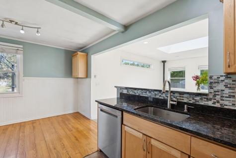 30 Farm Hill Road Cape Elizabeth ME 04107