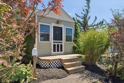 30 Farm Hill Road Cape Elizabeth ME 04107