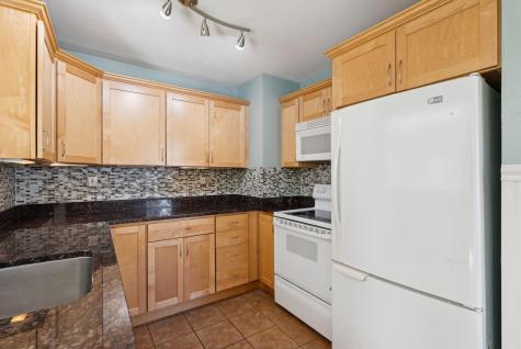 30 Farm Hill Road Cape Elizabeth ME 04107