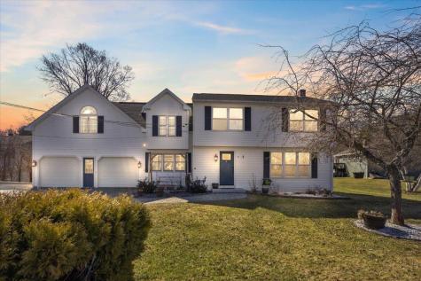 4 Buttonwood Road South Berwick ME 03908