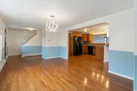 4 Buttonwood Road South Berwick ME 03908