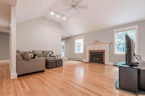 8 Terison Drive Falmouth ME 04105