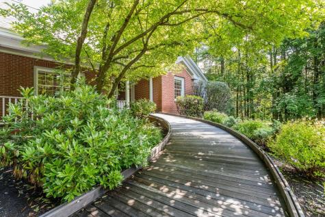 8 Terison Drive Falmouth ME 04105