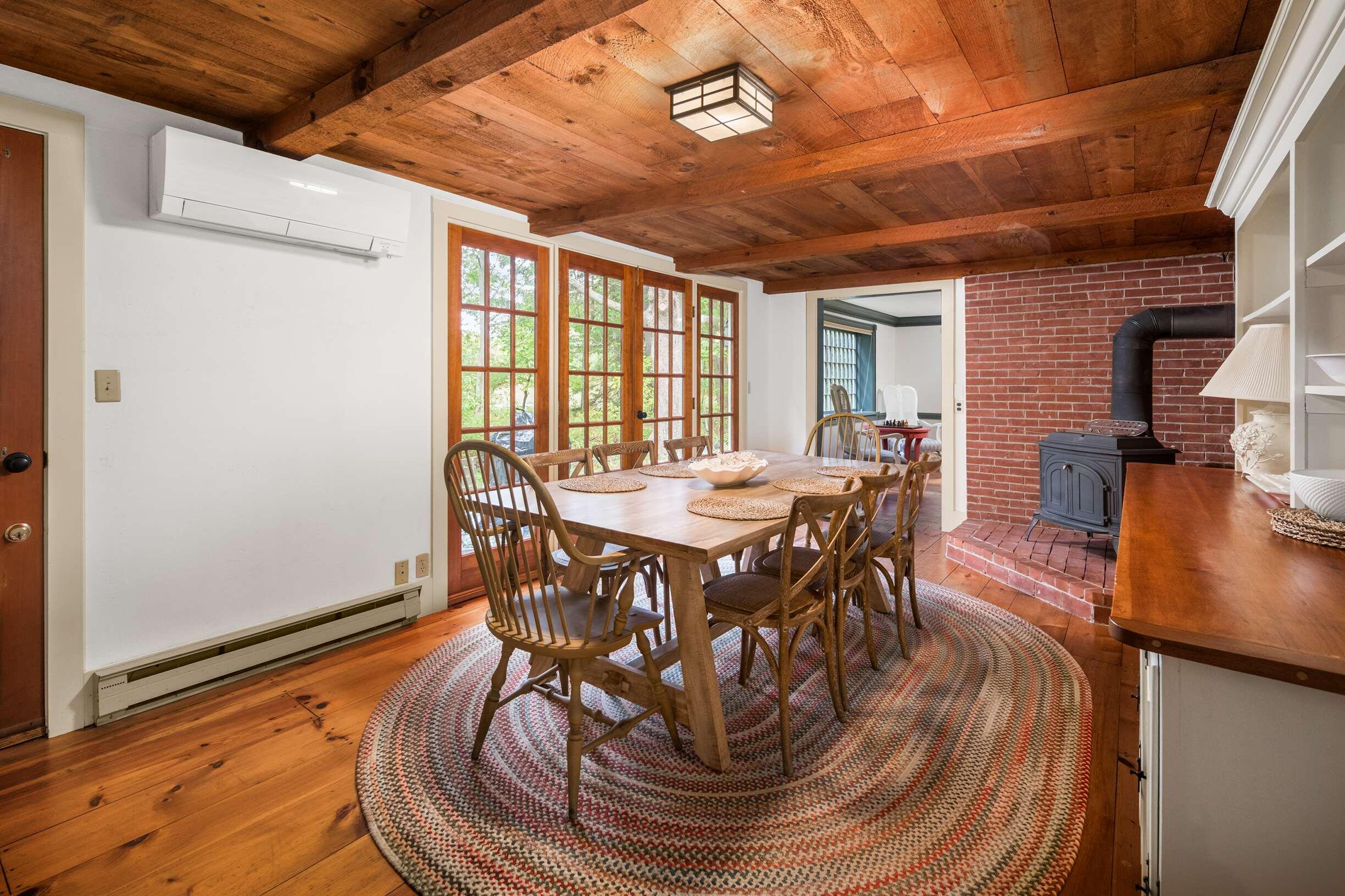 147 River Road York ME 03902