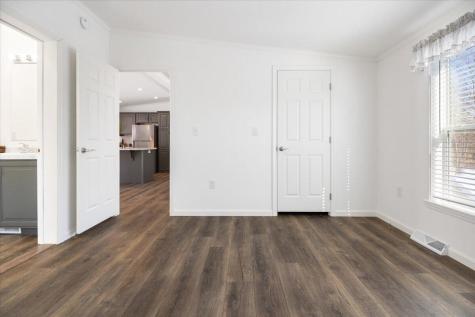 24 Freedom Lane Norway ME 04270