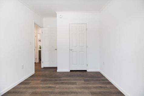 24 Freedom Lane Norway ME 04270