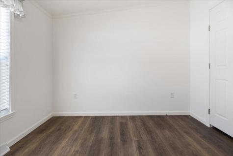 24 Freedom Lane Norway ME 04270