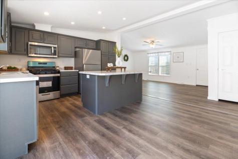 24 Freedom Lane Norway ME 04270