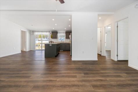 24 Freedom Lane Norway ME 04270