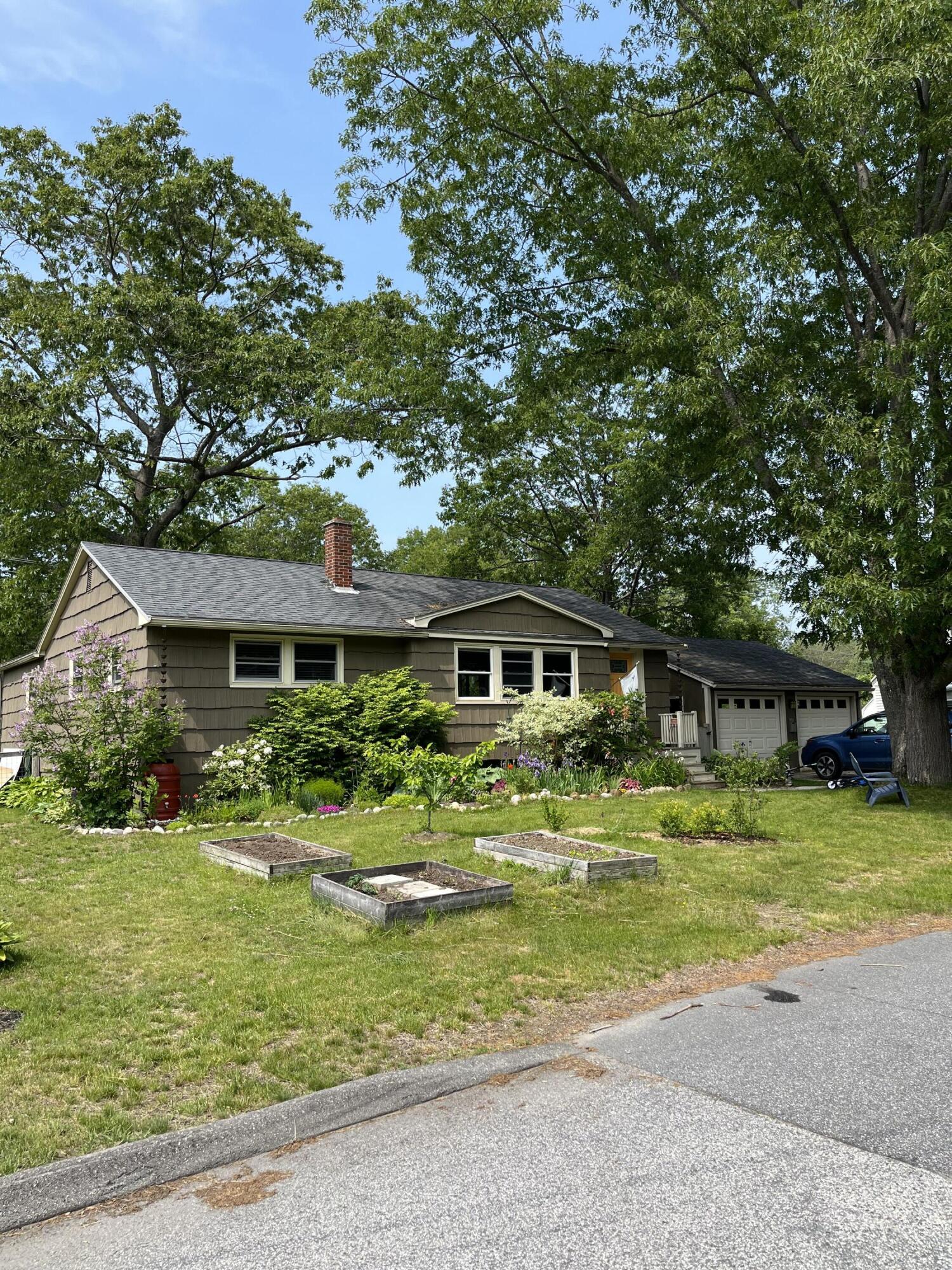 84 Columbia Avenue Brunswick ME 04011