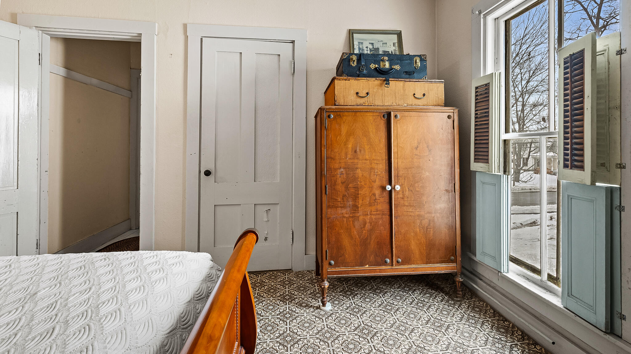 861 W Main Street Dover-foxcroft ME 04426