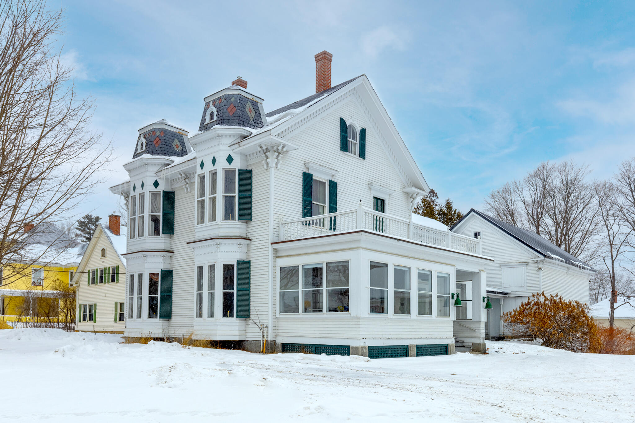 861 W Main Street Dover-foxcroft ME 04426