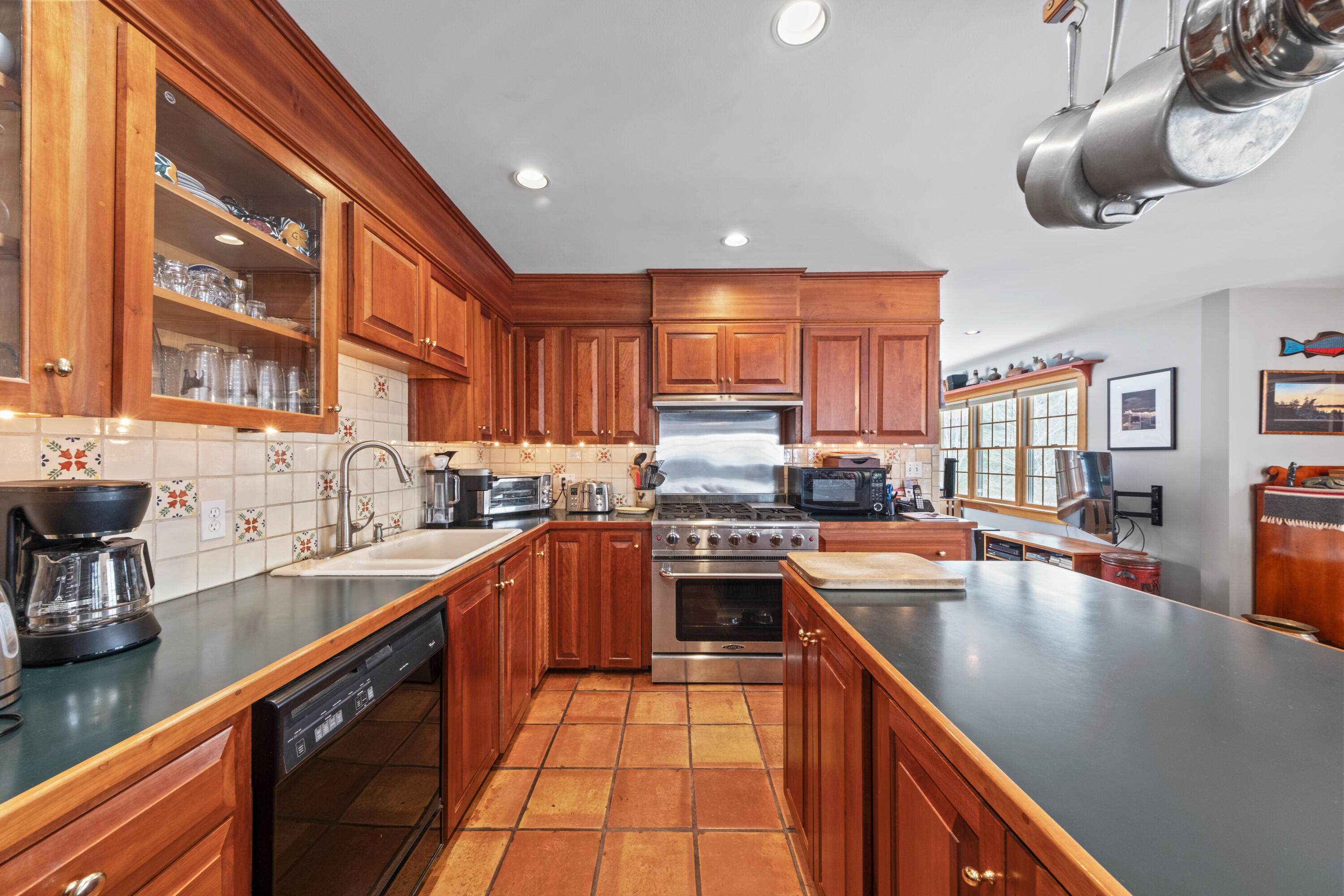 63 Raccoon Cushing ME 04563