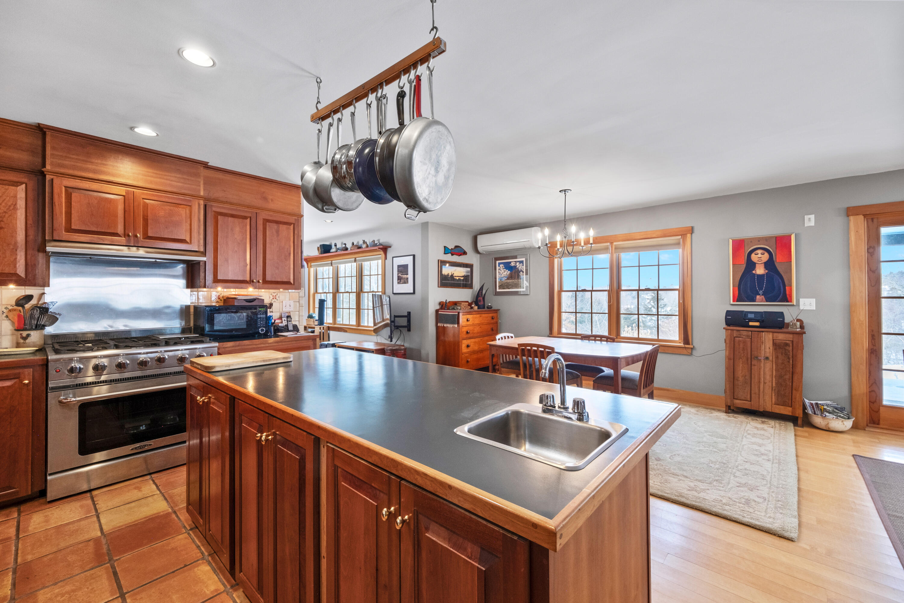 63 Raccoon Cushing ME 04563