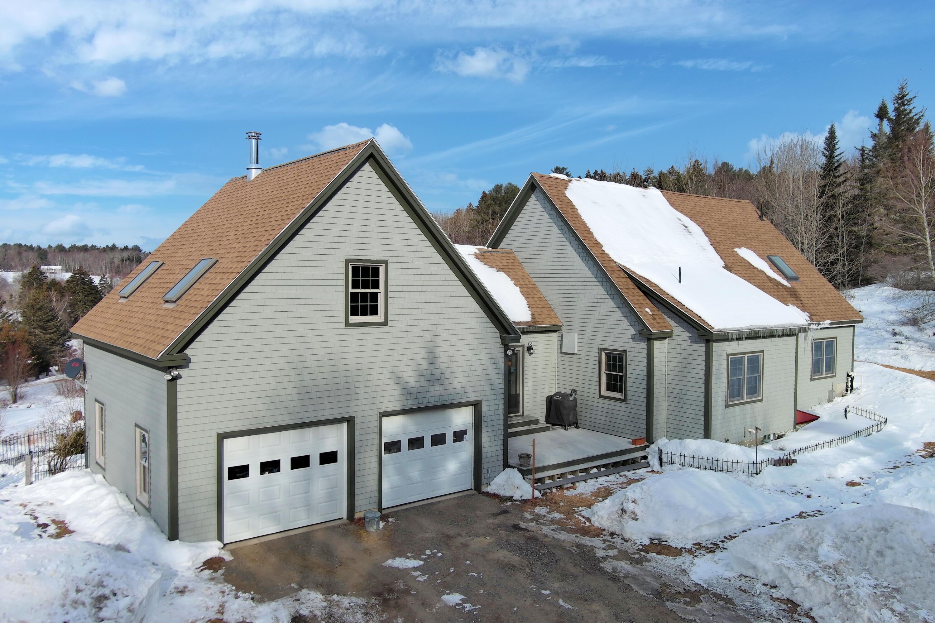 63 Raccoon Cushing ME 04563