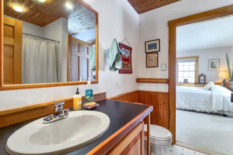 63 Raccoon Cushing ME 04563