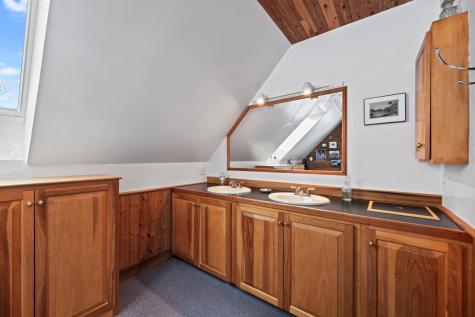 63 Raccoon Cushing ME 04563