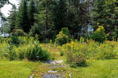 11 Ocean Bridge Boulevard Lamoine ME 04605