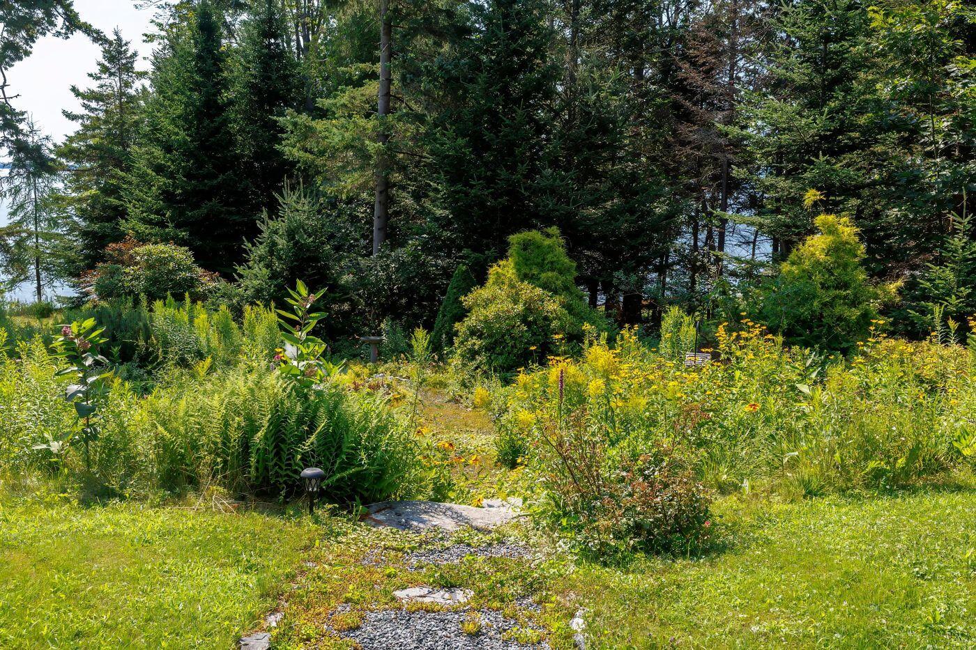 11 Ocean Bridge Boulevard Lamoine ME 04605