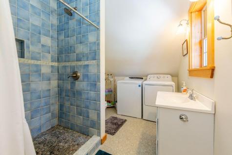 11 Ocean Bridge Boulevard Lamoine ME 04605