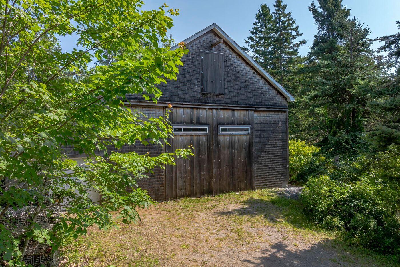 11 Ocean Bridge Boulevard Lamoine ME 04605