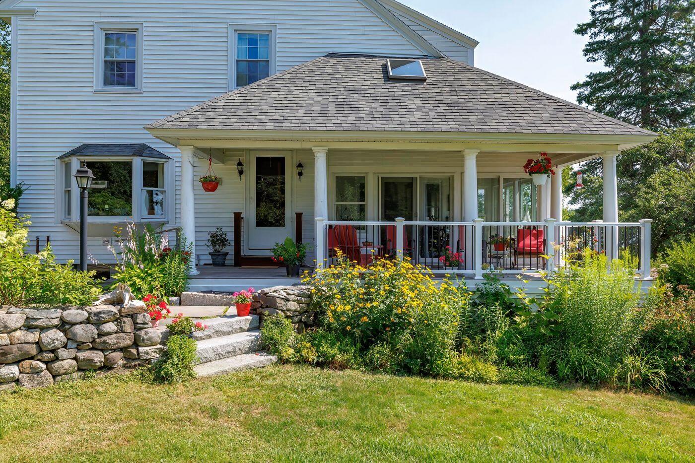 11 Ocean Bridge Boulevard Lamoine ME 04605