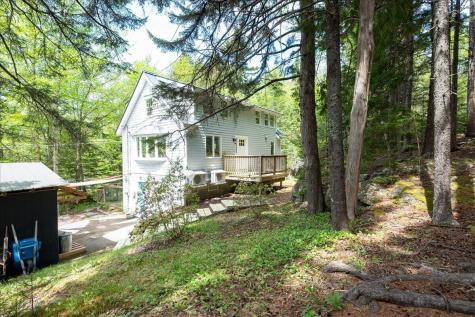 4 Stone Drive Northport ME 04849