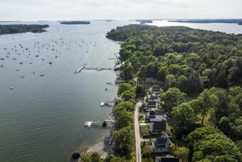 46 Blackstone Club Road Brunswick ME 04011