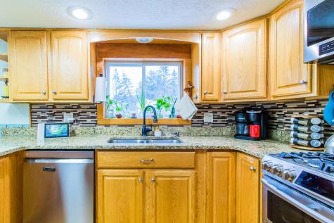 69 Pond Road Lewiston ME 04240