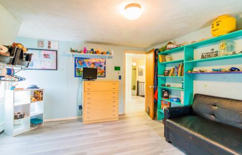 69 Pond Road Lewiston ME 04240