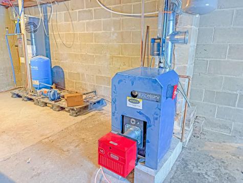 21 Coolidge Road Dixfield ME 04224